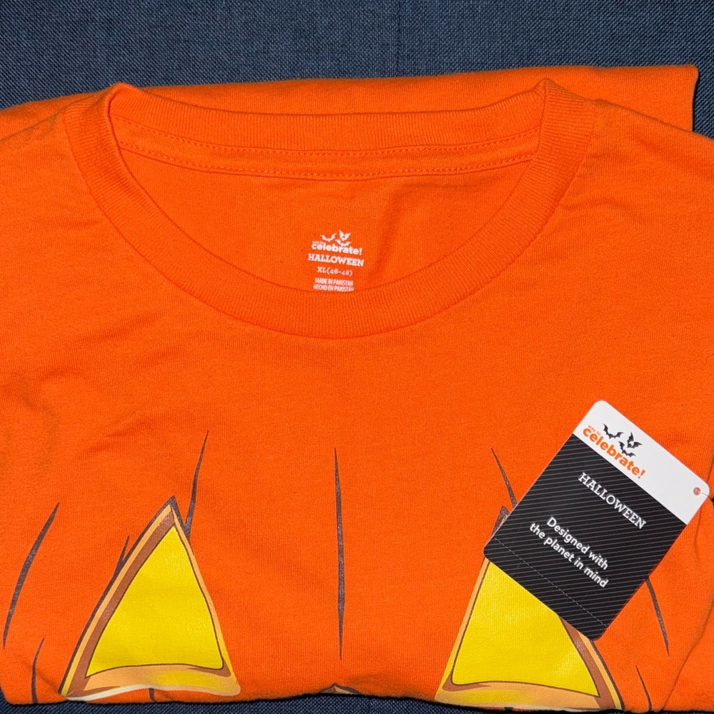 Way to Celebrate | Pumpkin Jack-O Lantern Smile Graphic Tee - Picture 2 of 3